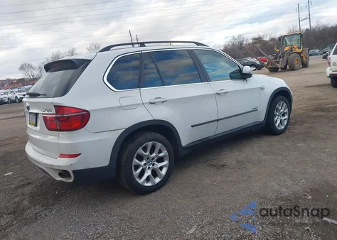 2013 BMW X5 xDrive35I/xDrive35I Premium/xDrive35I Sport Activity from USA, damaged, VIN 5UXZV4C59D0B09538